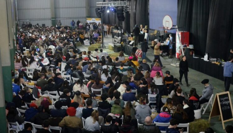 Récord absoluto: más de 1.200 jóvenes participaron en el Punto de Encuentro del IPCVA en Bahía Blanca